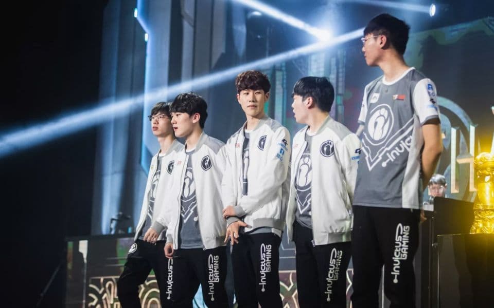 Weibo Gaming - Invictus Gaming