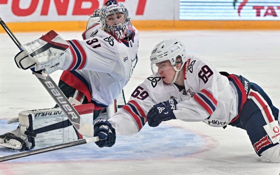 Нефтехимик - Динамо М