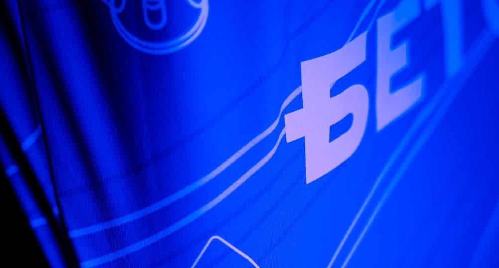 Махачкалинское «Динамо» сыграет с «Балтикой» в эксклюзивной форме с принтом «Морского боя»