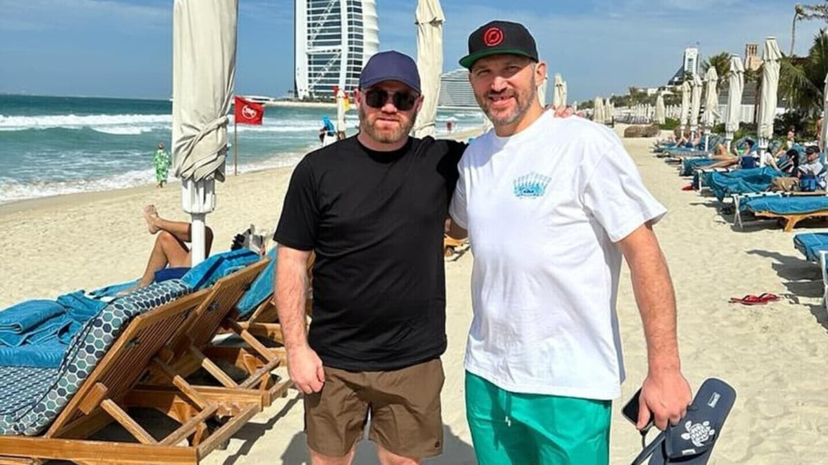 Овечкин с экс-футболистом сборной Англии Уэйном Руни. Фото: личный архив Овечкина