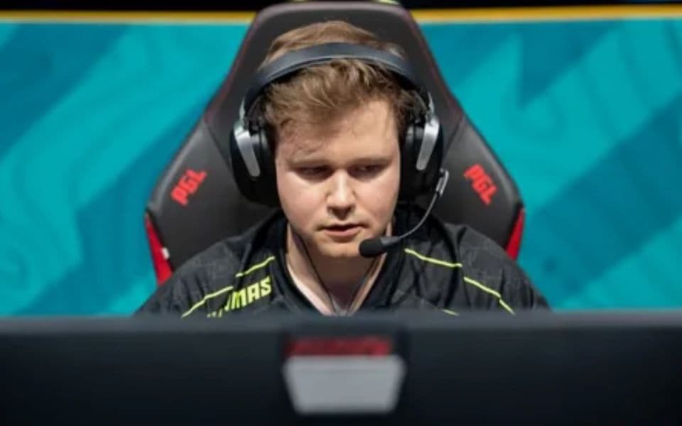 Ninjas in Pyjamas - 100 Thieves 