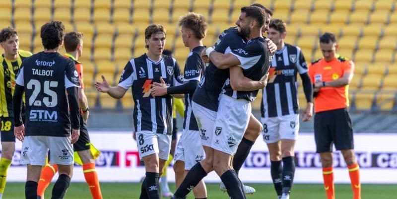 Ньюкасл Джетс - Макартур