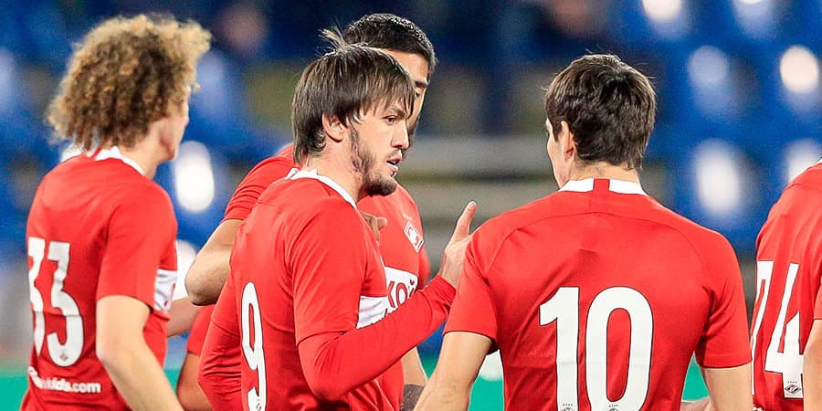 В «Химках» проведут воспитательную работу с Мирзовым из-за поста про Макрона