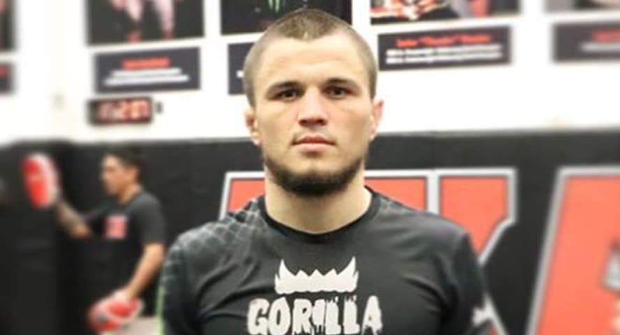 Умар Нурмагомедов победил Сергея Морозова в первом поединке в UFC