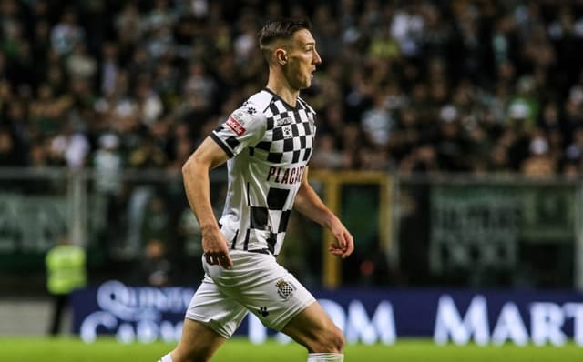 «Боавишта» победит «Ароку» в 12-м туре чемпионата Португалии 3 декабря