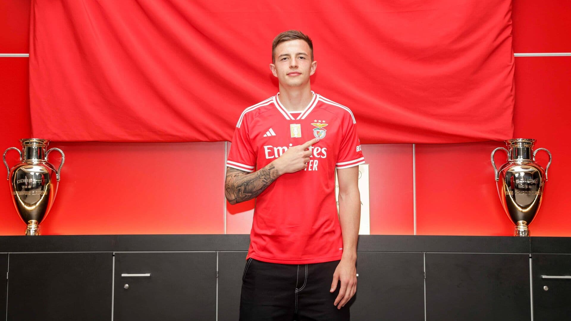 Агент Головина - о поступке украинца Трубина: на дебилов не обижаются