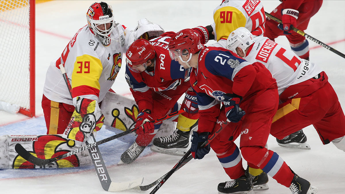 Hclokomotiv ru. КХЛ Локомотив Йокерит. Йокерит в 2008. Хк Локомотив Йокерит. Jokerit хоккейная команда.