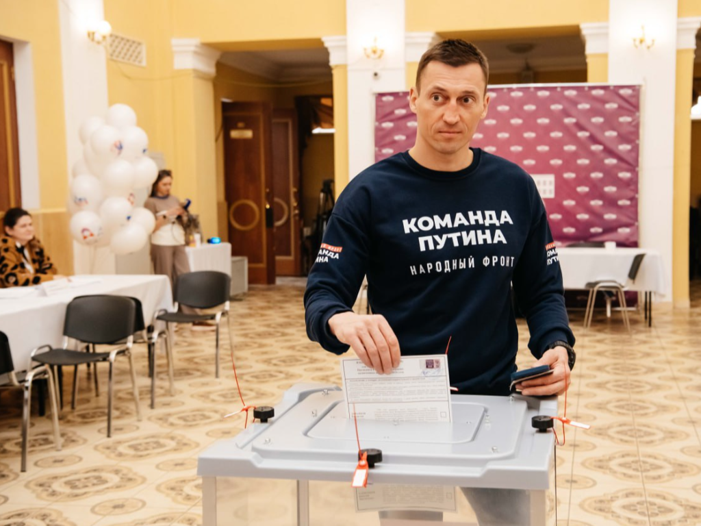 Экс-лыжник Легков: не думал о работе спортивным функционером,  у нас есть кому функционировать