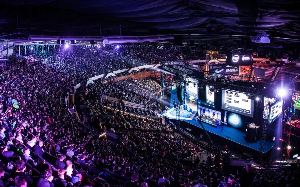 Team Spirit - The Huns Esports 