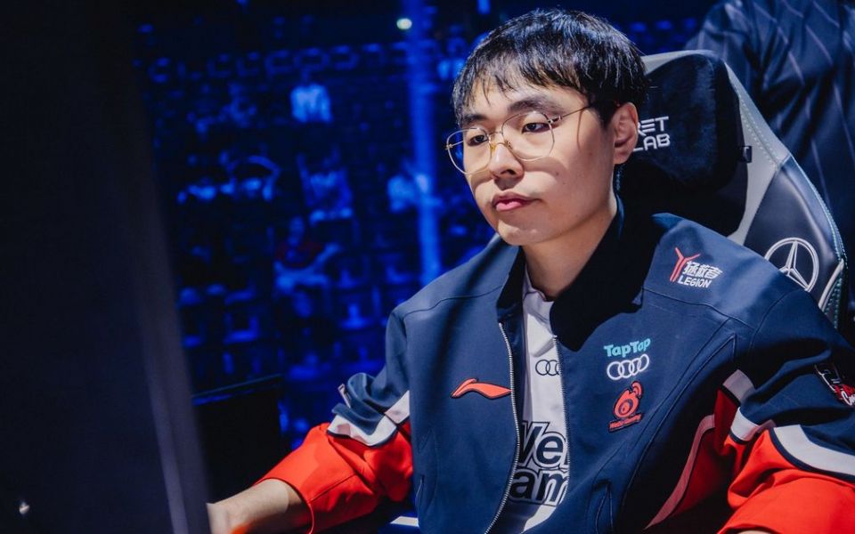 LNG Esports - Weibo Gaming