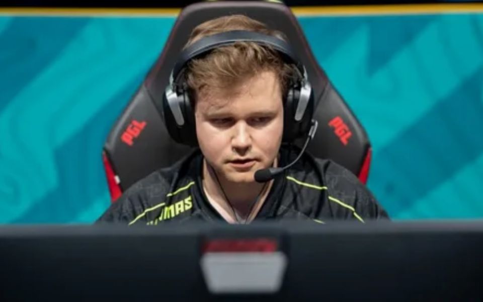 Ninjas in Pyjamas - 100 Thieves 